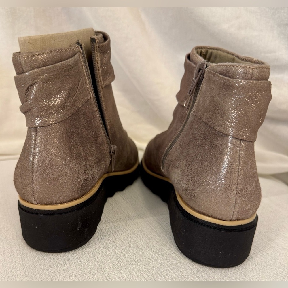 Clarks Collection Sharon Salon Pewter Metallic Ankle Boots (Size US 6.5M) - Picture 5 of 8